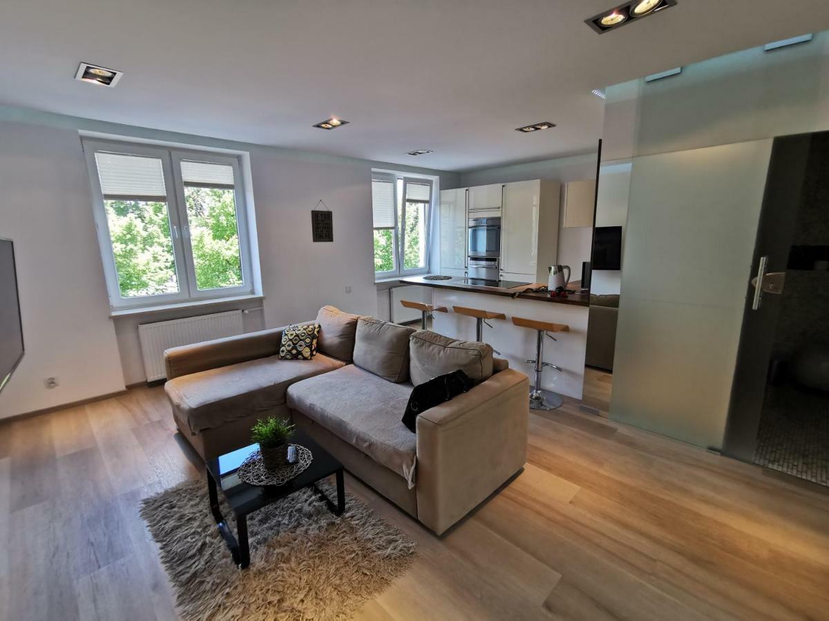 Nowoczesny Apartament III Al. Nmp Ζεστοκόβα Εξωτερικό φωτογραφία